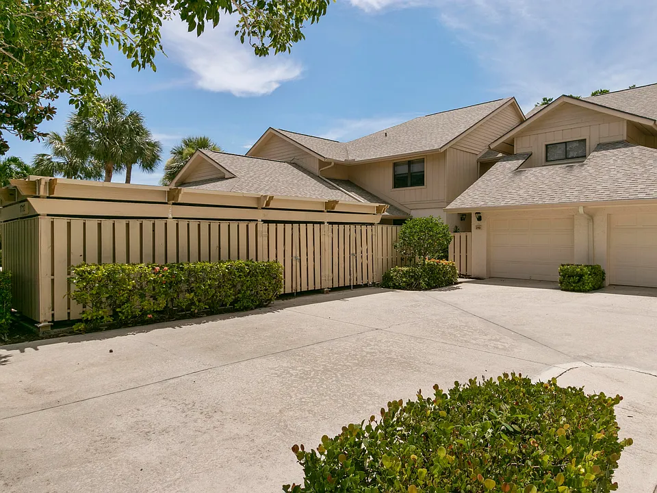 17110 Waterbend Dr #219