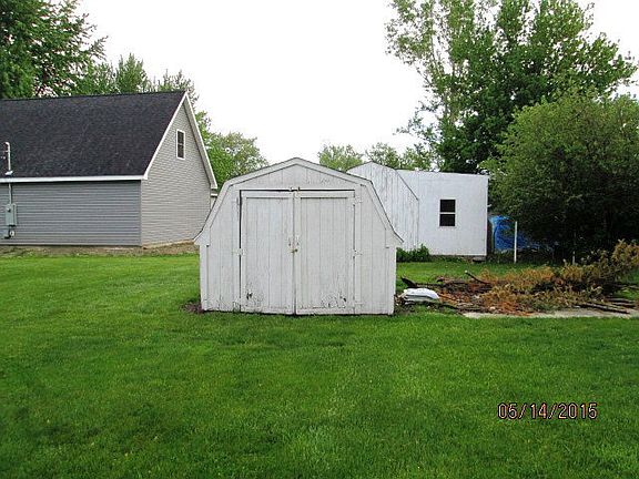 5th image of 1940 Grandview Dr