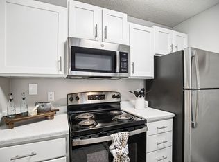 1070 Main Apartments, Hendersonville, TN 37075