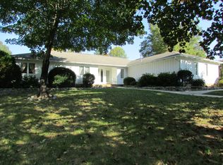 303 Cloverbrook Dr, Jamestown, NC 27282