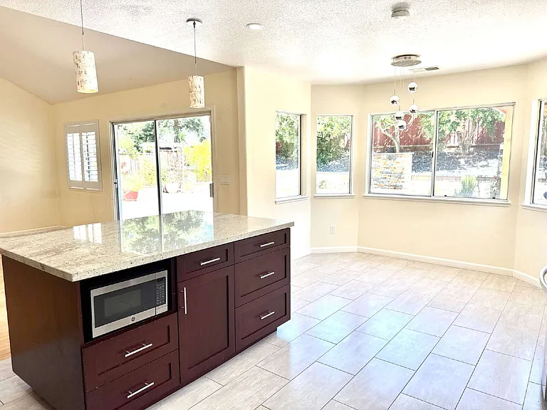 3281 Falerno Way — Photo 22