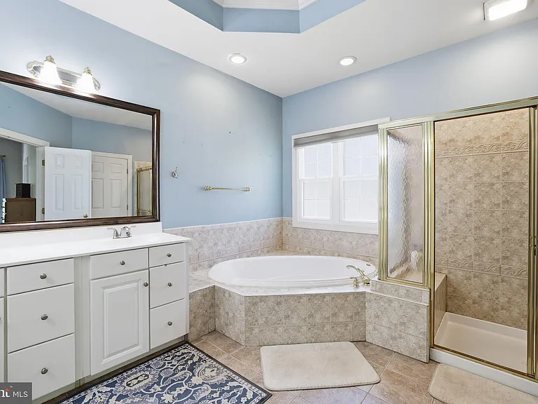 5767 Bush Hill Dr — Photo 48