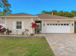 728 Canberra Rd, Winter Haven, FL 33884