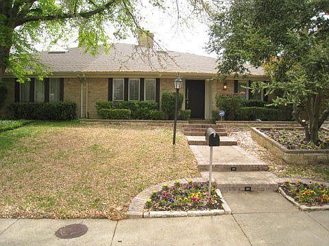 Contemporary 3 bed 2 bath Dallas Home For Sale