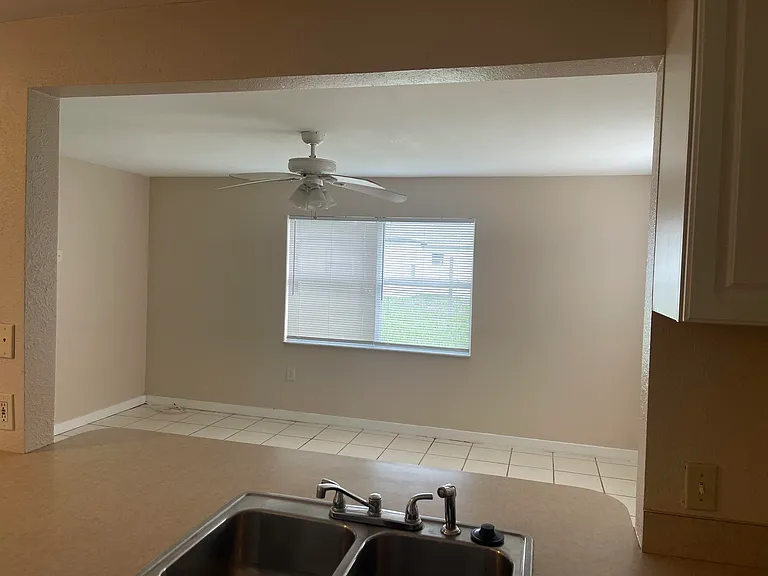 5633 Auld Ln — Photo 7