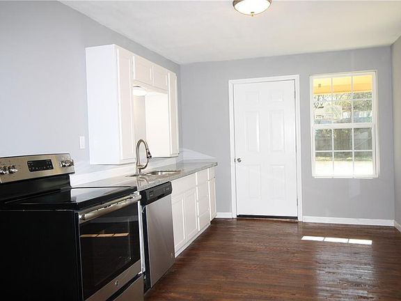 5th image of 8501 Sussex Ct