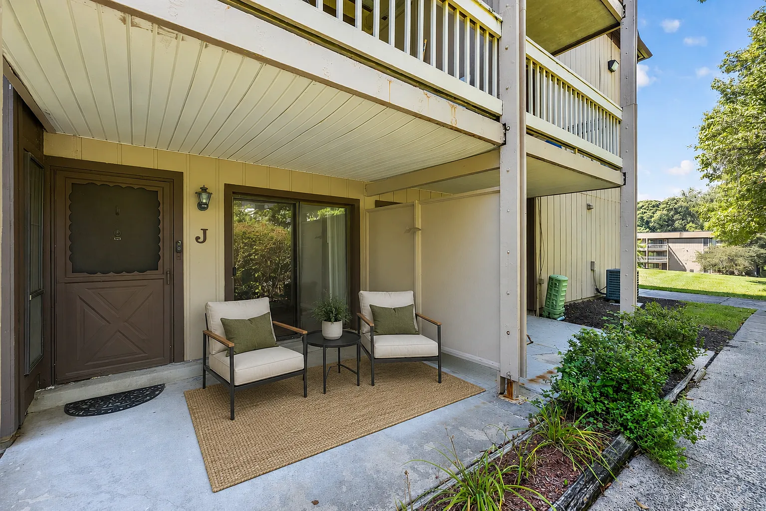 2 bed, 790 sqft, $2,250 — Photo 3