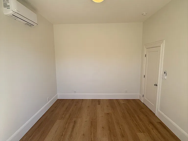 2340 13th Ave — Photo 6
