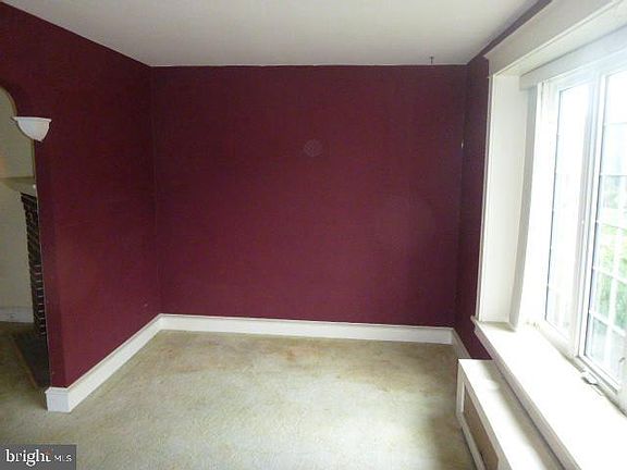 5th image of 161 W Plumstead Ave