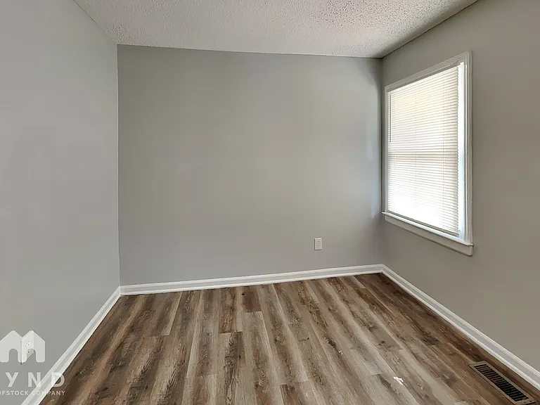 5424 Two Moons Dr — Photo 13