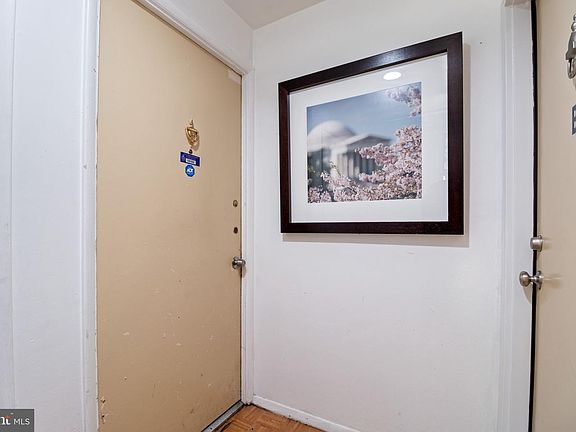 4th image of 512 Wilson Bridge Dr #6713B