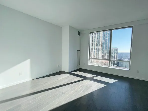 1 City Point #37G, Brooklyn, NY 11201