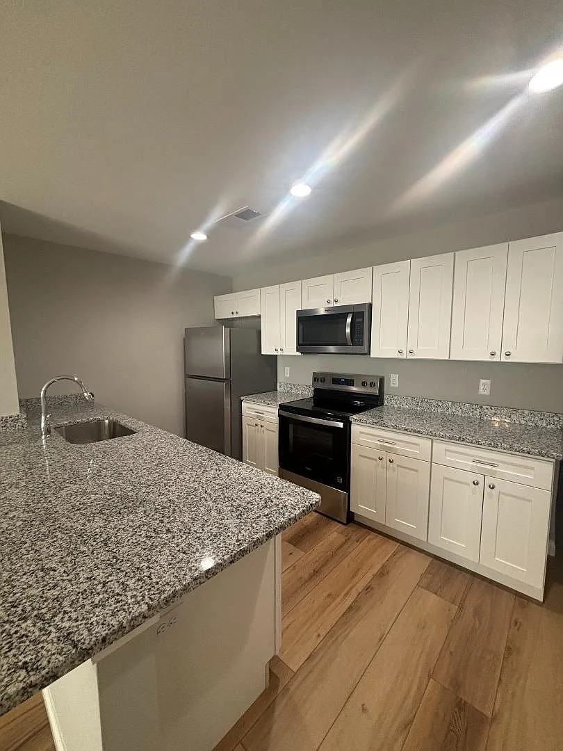 701 Lake Harriette Drive — Photo 2