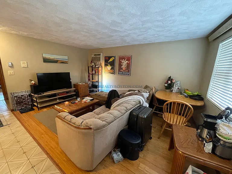 344 Market St #7 — Photo 10