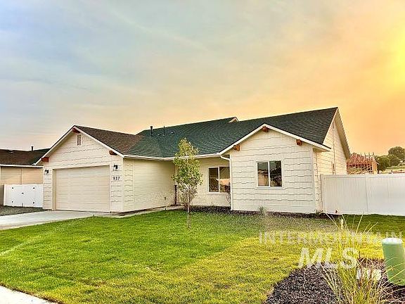 2nd image of 937 Sierra St