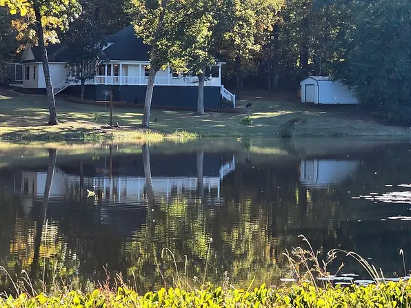 726 Ben Hall Lake Dr, East Dublin, GA 31027
