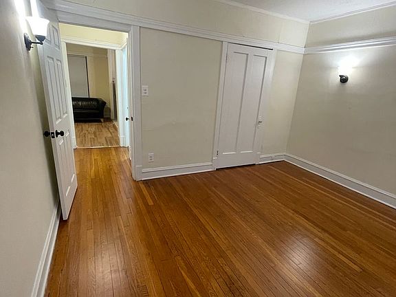 3rd image of 5050-58 N Kenmore Ave #6