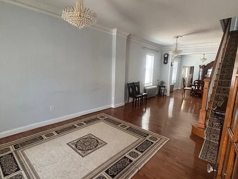 3509 Mercer St — Photo 5