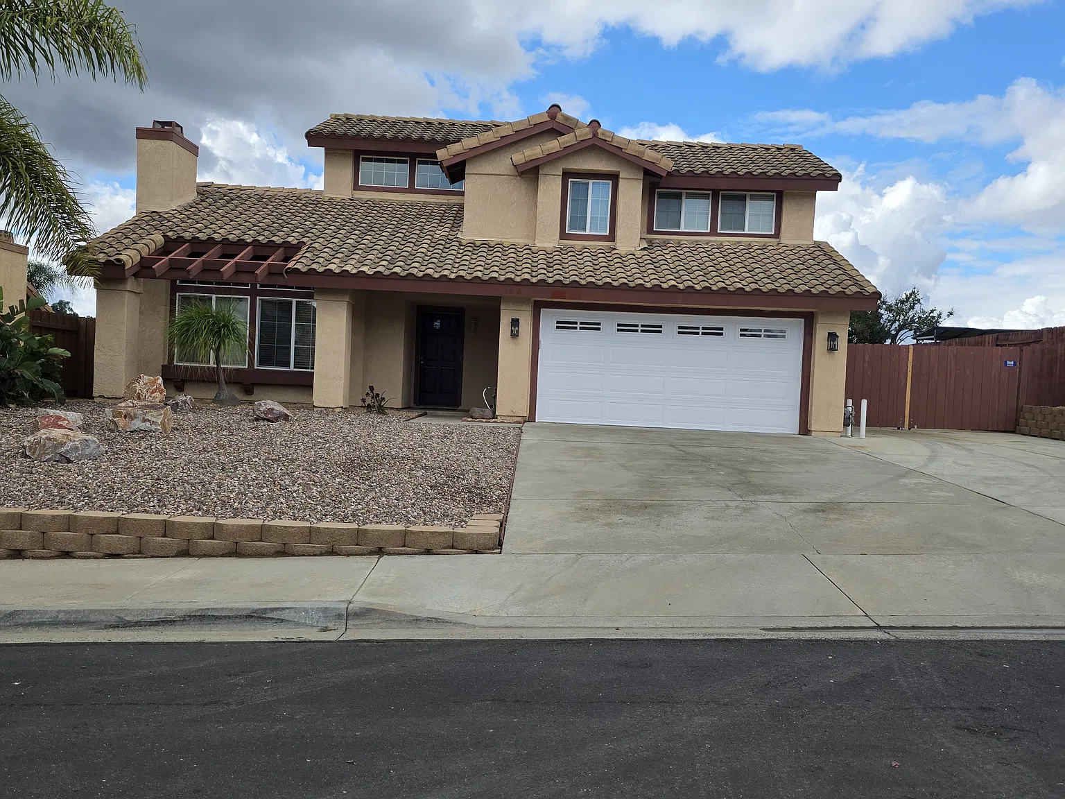 3 bed, 2.5 bath, 1466 sqft, $3,800 — Photo 1