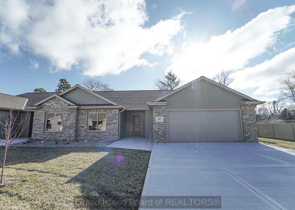 1st image of 1817 Del Mar Cir