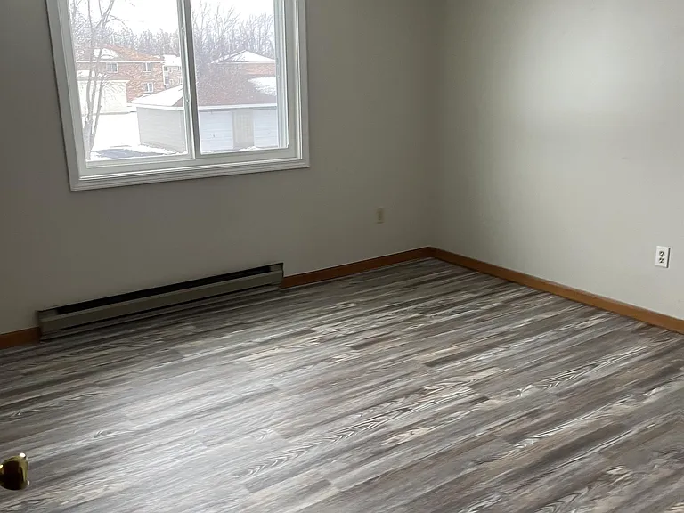 2175 Violet Cir #4 — Photo 1