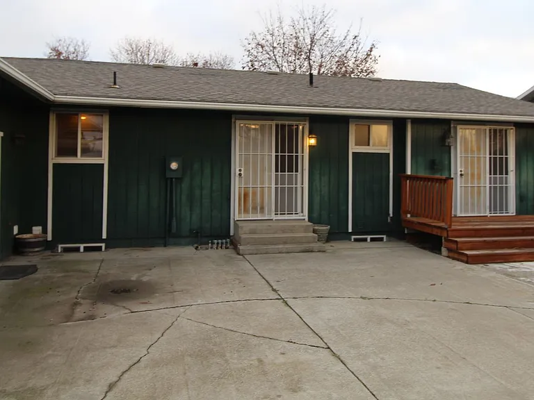 6903 N Cincinnati St — Photo 2