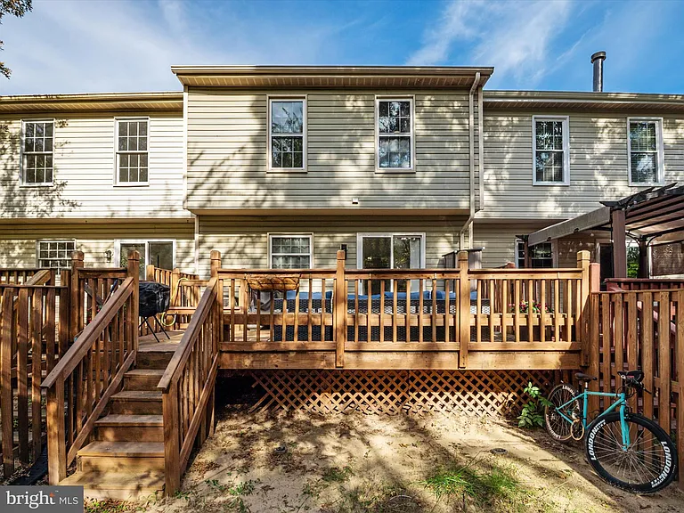 2139 Commissary Cir — Photo 39