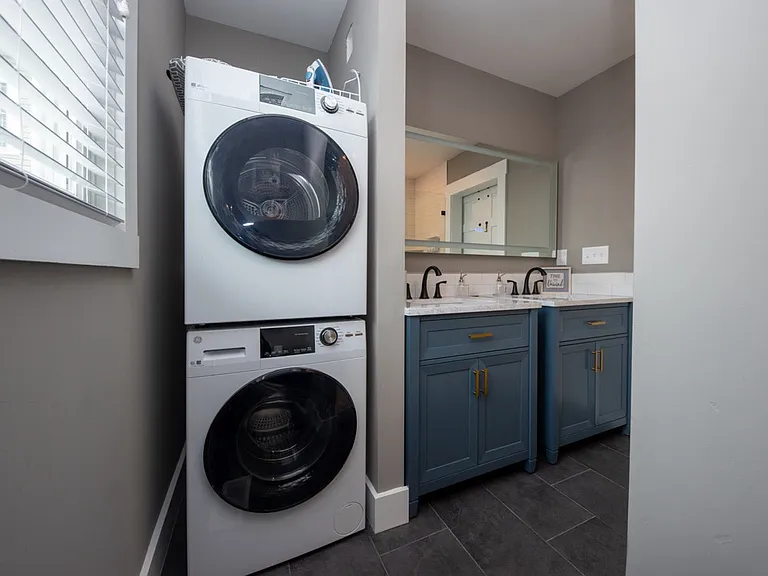 Washer/Dryer