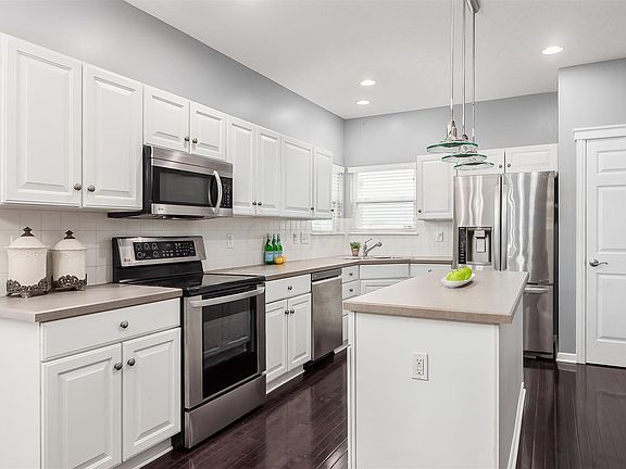 5th image of 5915 Preserve Blvd