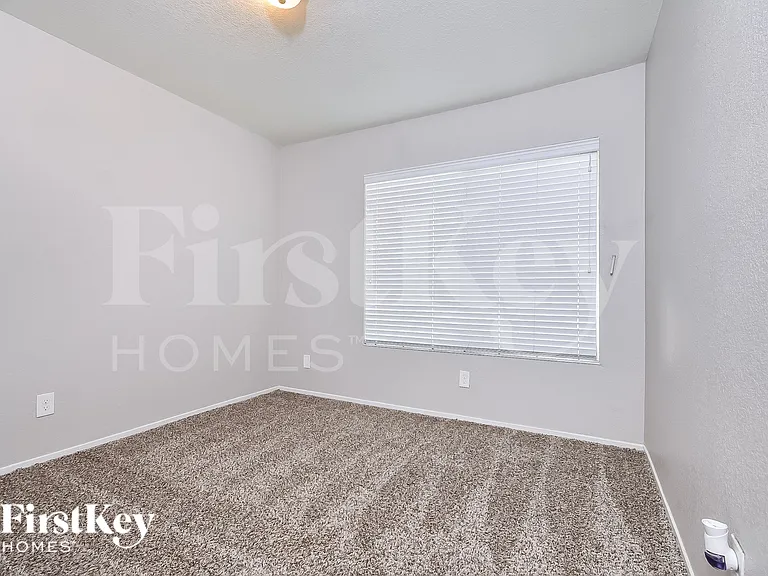 3909 Almondwood Dr — Photo 10