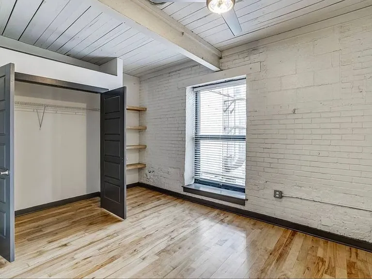 The Cameron Lofts — Photo 47