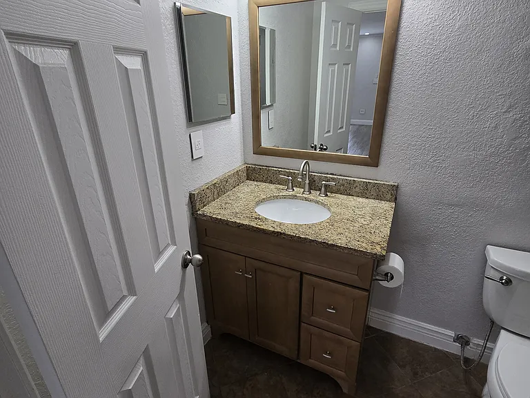4382 Shadow Crest Pl — Photo 10
