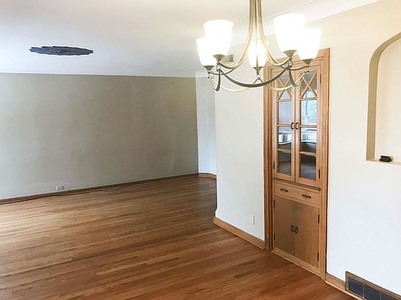 4th image of 6401 Jamieson Ave #2N