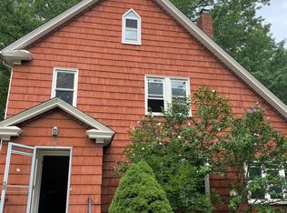 1176 Yellowstone Rd, Cleveland Heights, OH 44121