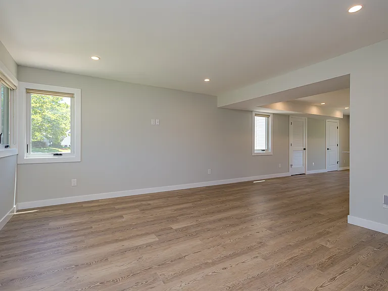 92 Pennwood Dr — Photo 9