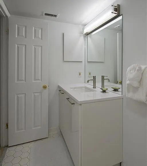 The Remington Apartments — Photo 9