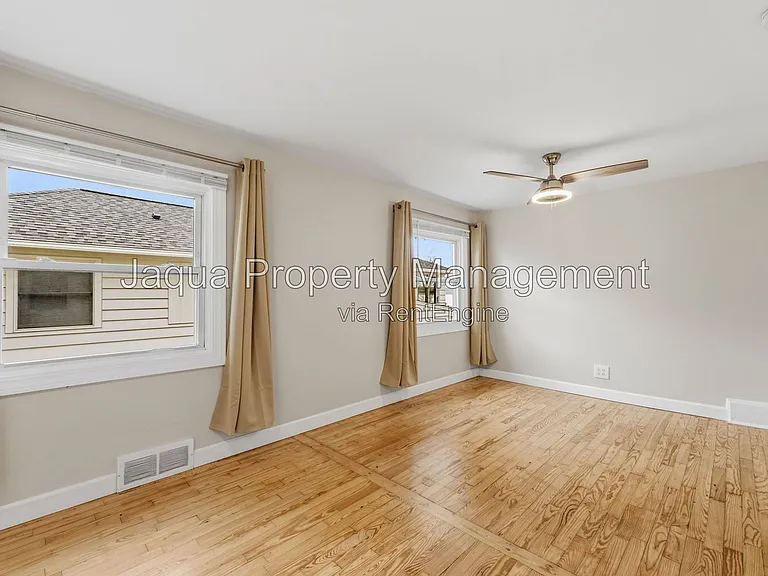 1209 Lakeview Dr — Photo 20