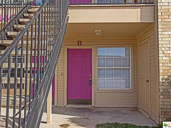 4th image of 1405 Dugger Cir APT B