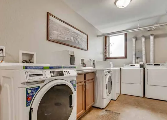 2517 Bryant Ave S #302 — Photo 17