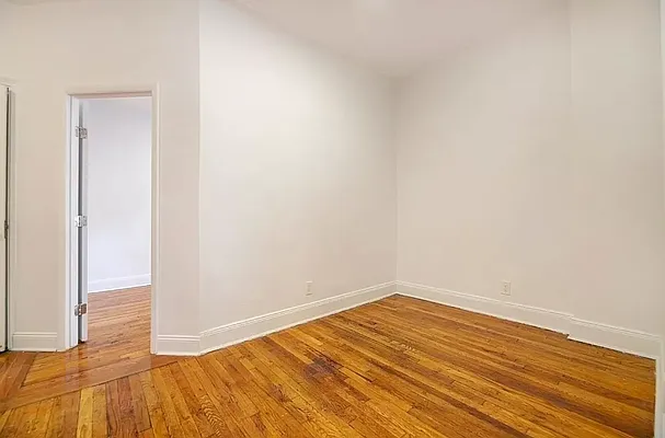 Rented by REAL New York | media 15