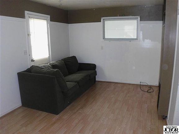 2nd image of 502 W Main St