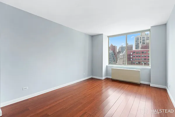 Rented by Halstead Real Estate | media 37