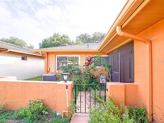 3rd image of 609 Turnberry Ct
