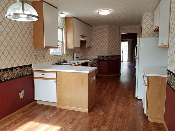 2nd image of 2272 Northtowne Pl