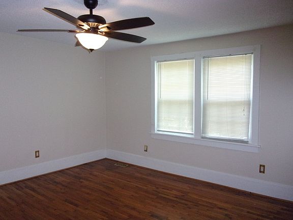 4th image of 1819 Selma St