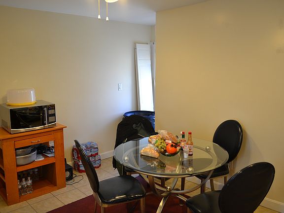 Kitchen / Dining