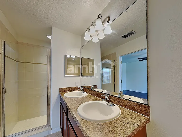 6105 Timber Crest Dr — Photo 11