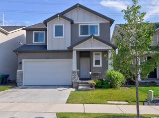 971 W McKenna Rd, Bluffdale, UT 84065