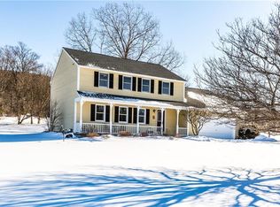 3827 Wellington Dr N, Cazenovia, NY 13035