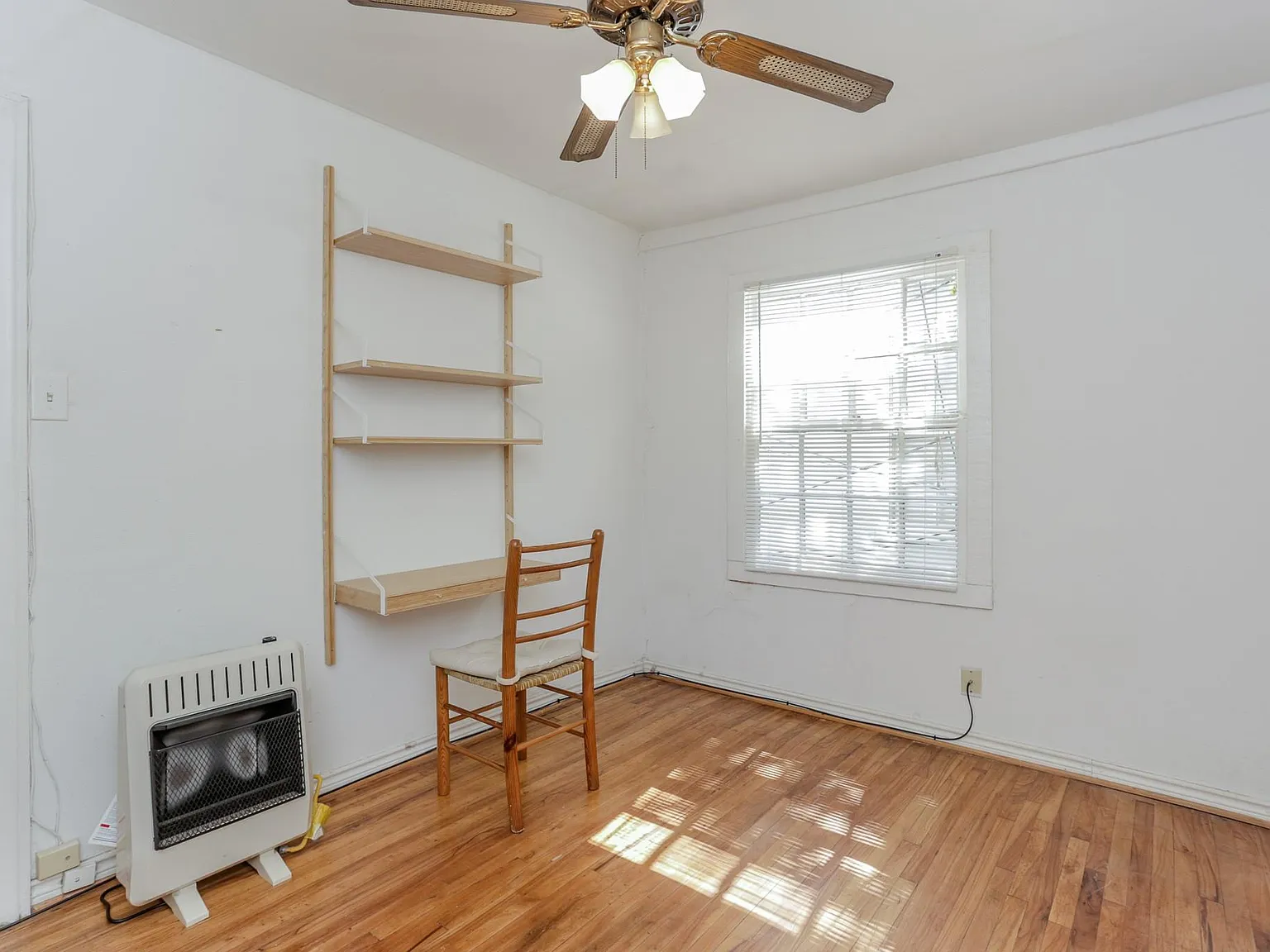 1 bed, 1.0 bath, 450 sqft, $860 — Photo 4